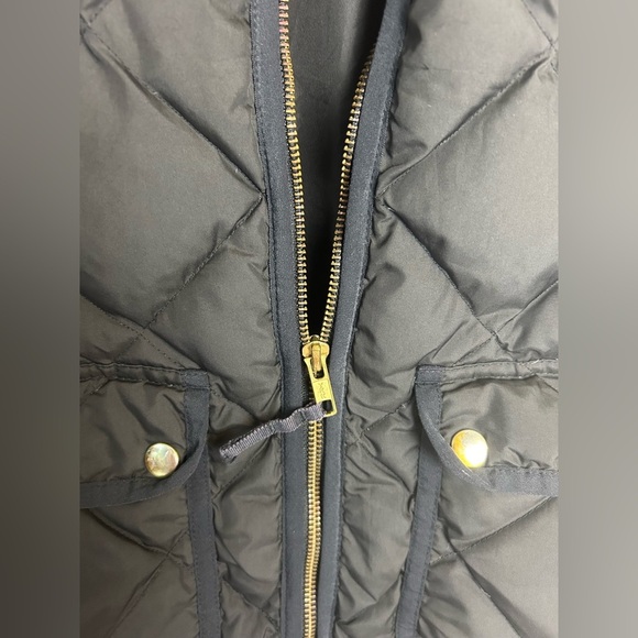 J. Crew Black Puffer Down Feathers Vest Gold Accents Button Size S Black Quilted - Picture 6 of 12